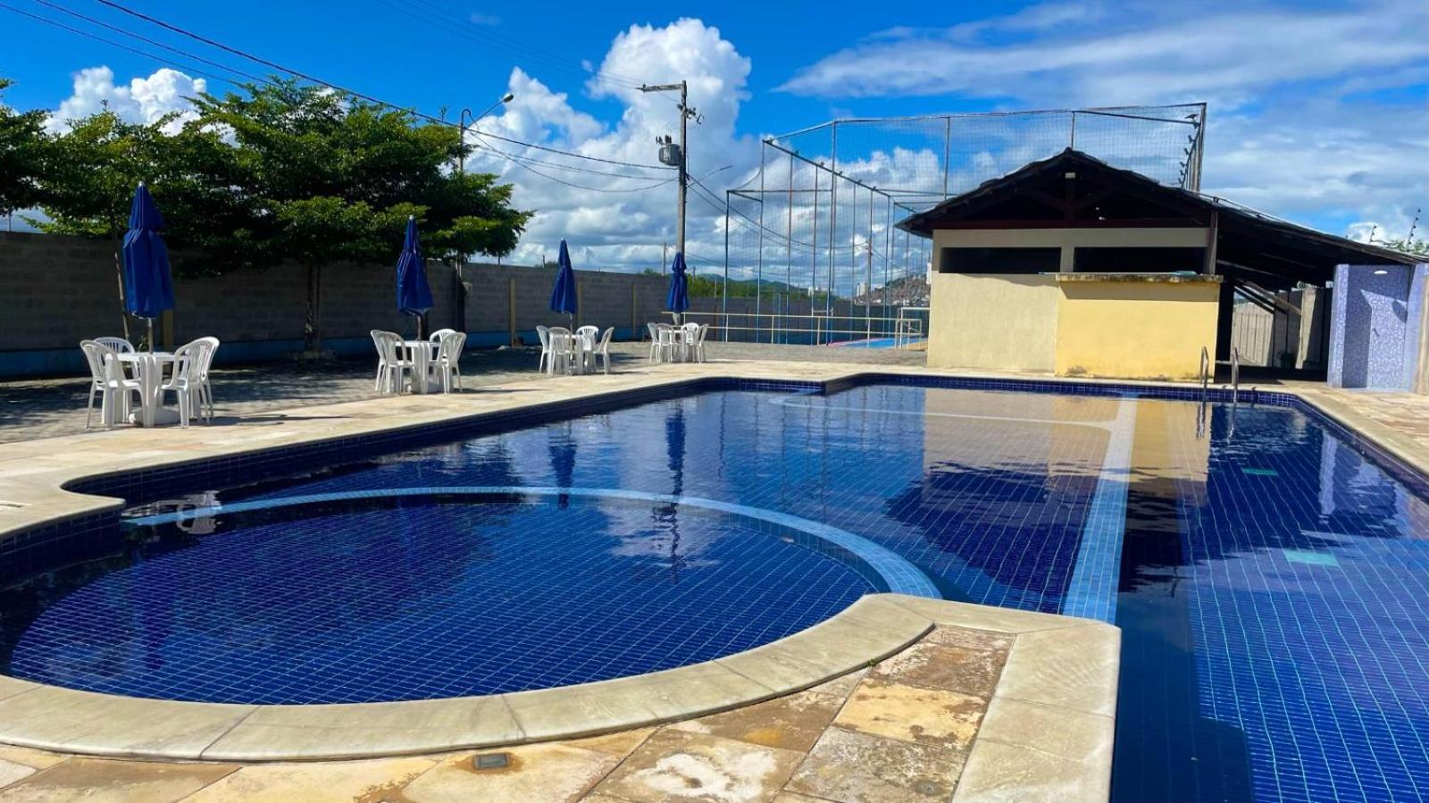 Cond Leao Dourado Apartment *